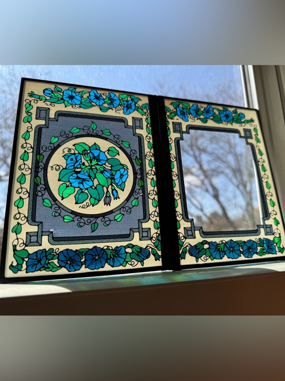 Vintage Seriglass Richard Picture - Folding Photo Frame - Painted Glass